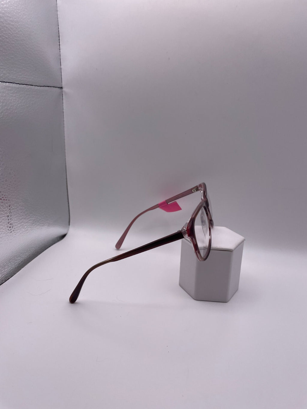 VERA WANG Brand Enide Model 53 Eye Cranberry NEW