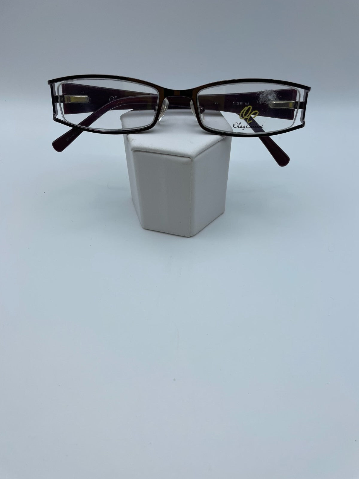 Oleg Cassini Brand OCO323 Model 51 Eye Shiny Berry NEW