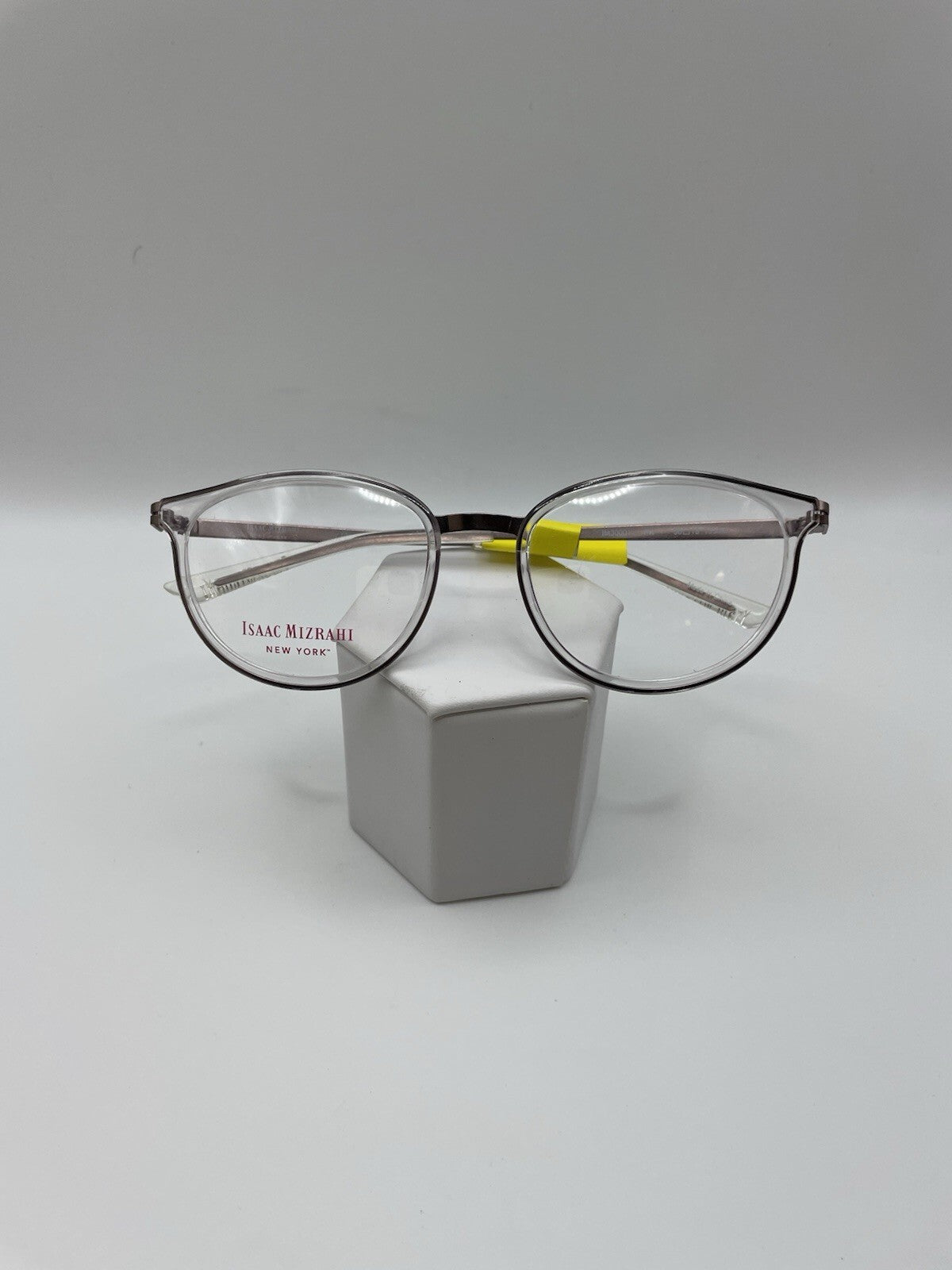 Isaac Mizrahi Brand IM30001 Model 50 Eye Pink NEW