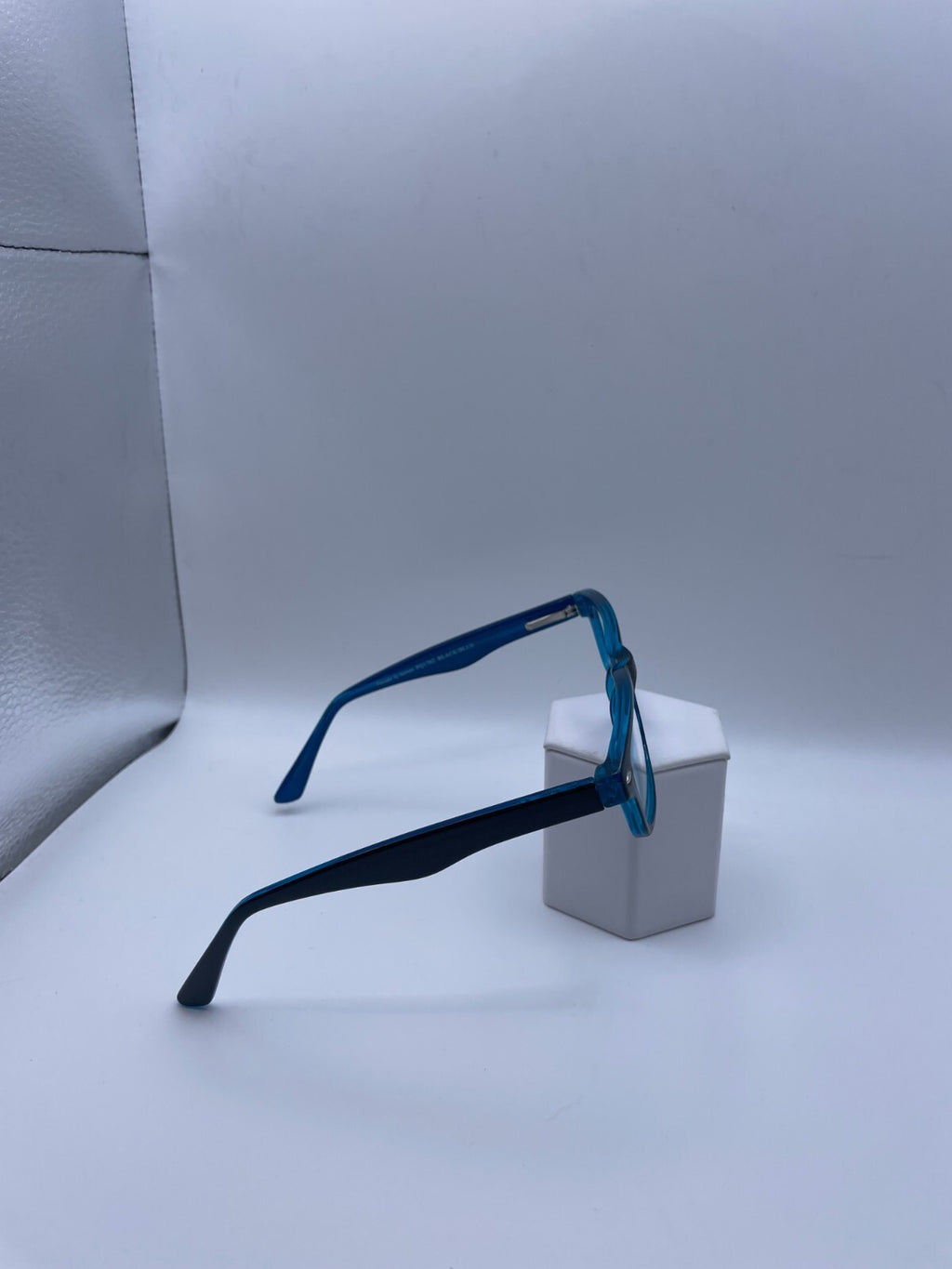Parade Brand PQ1762 Model 48 Eye Black/Blue NEW