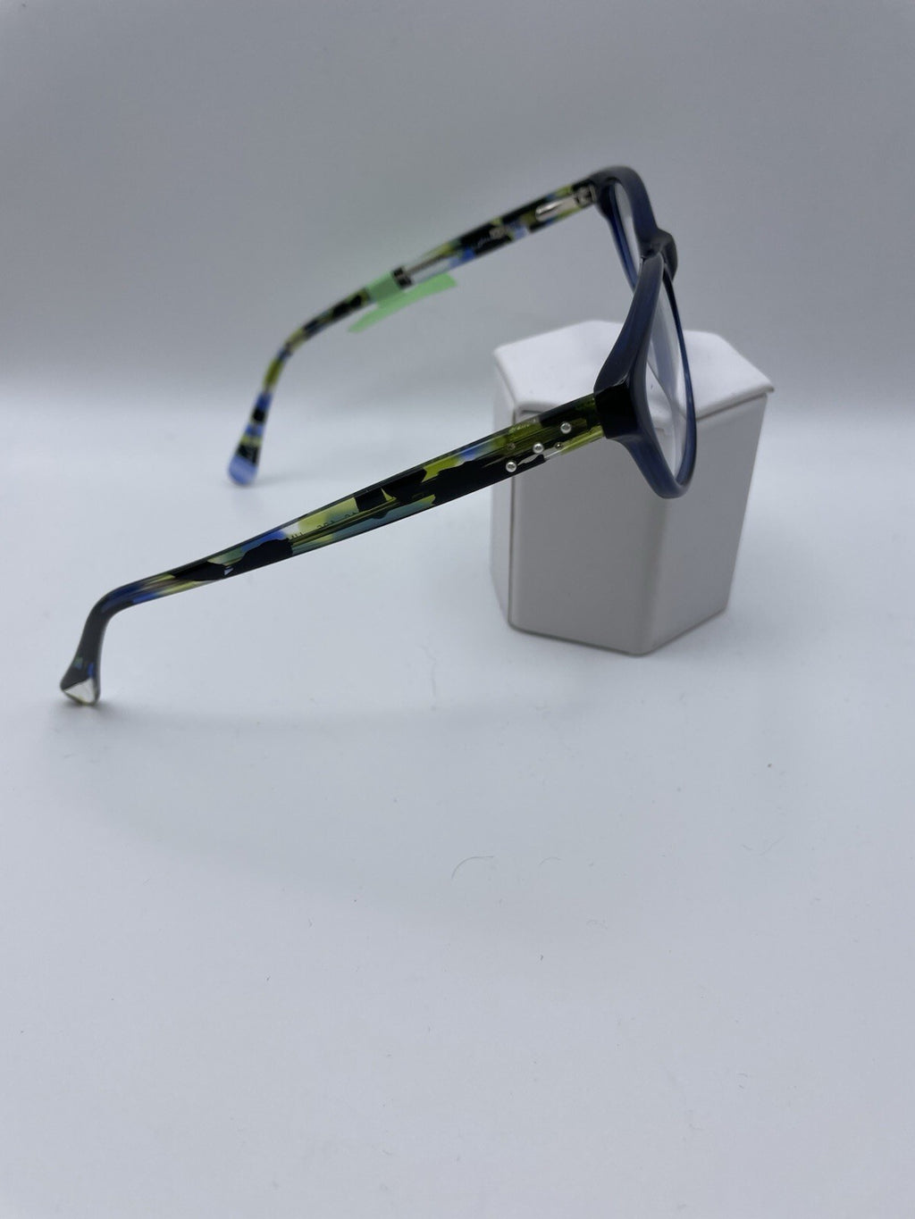 Phoebe Brand P281 Model 52 Eye Blue NEW