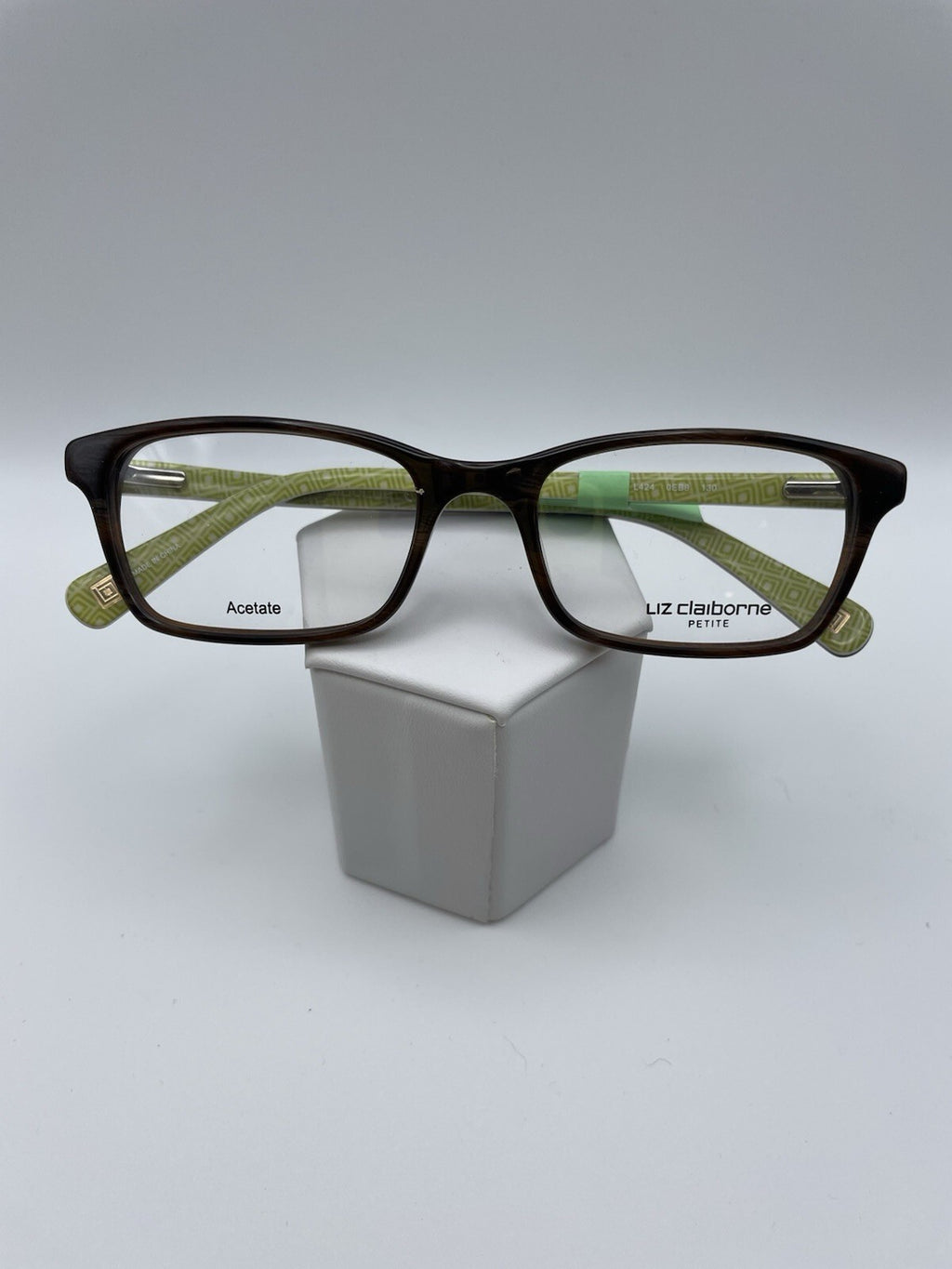 Liz Claiborne Brand L424 Model 48 Eye Brown NEW
