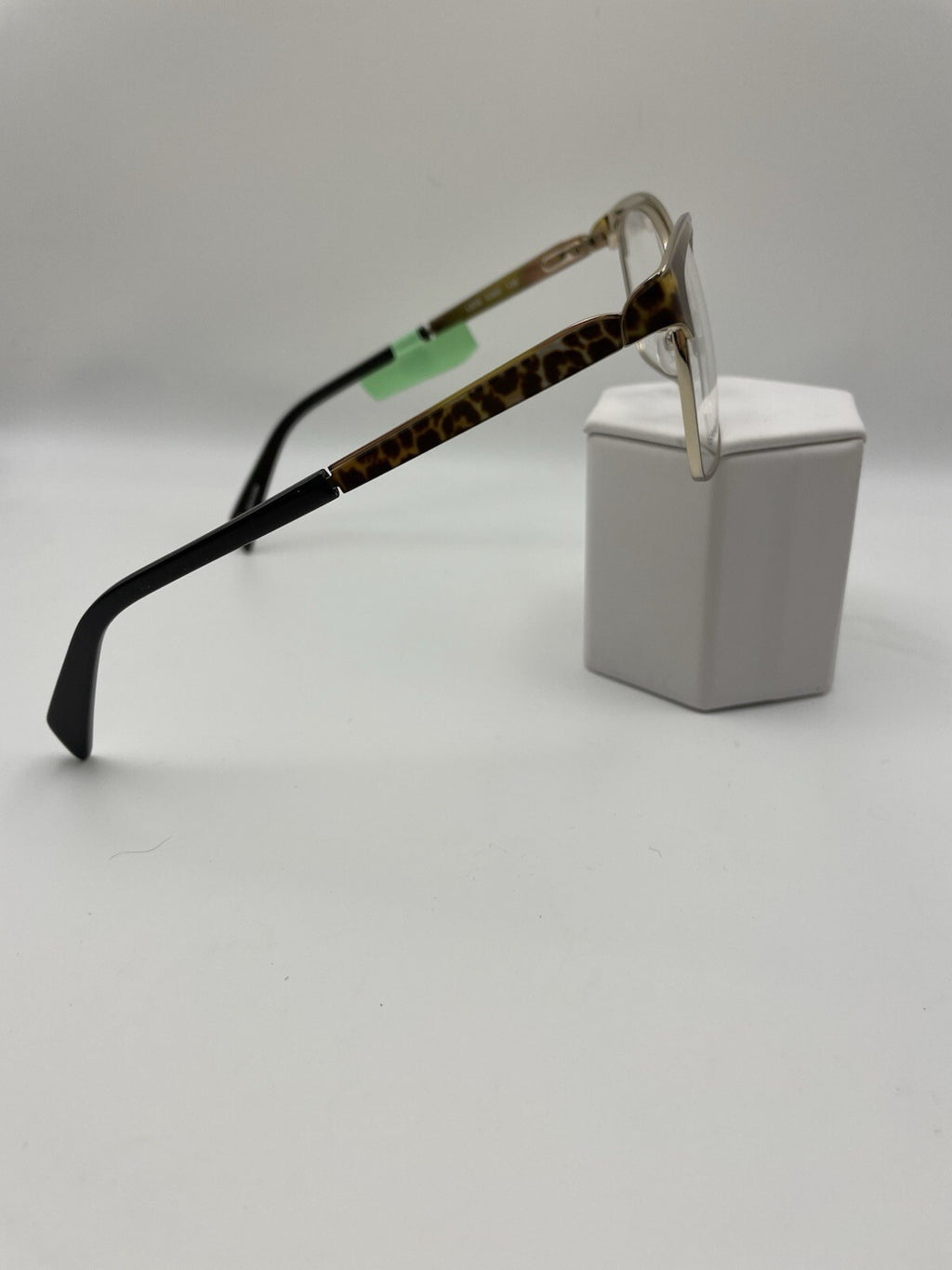 Liz Claiborne Brand L635 Model 53 Eye Tortoise NEW