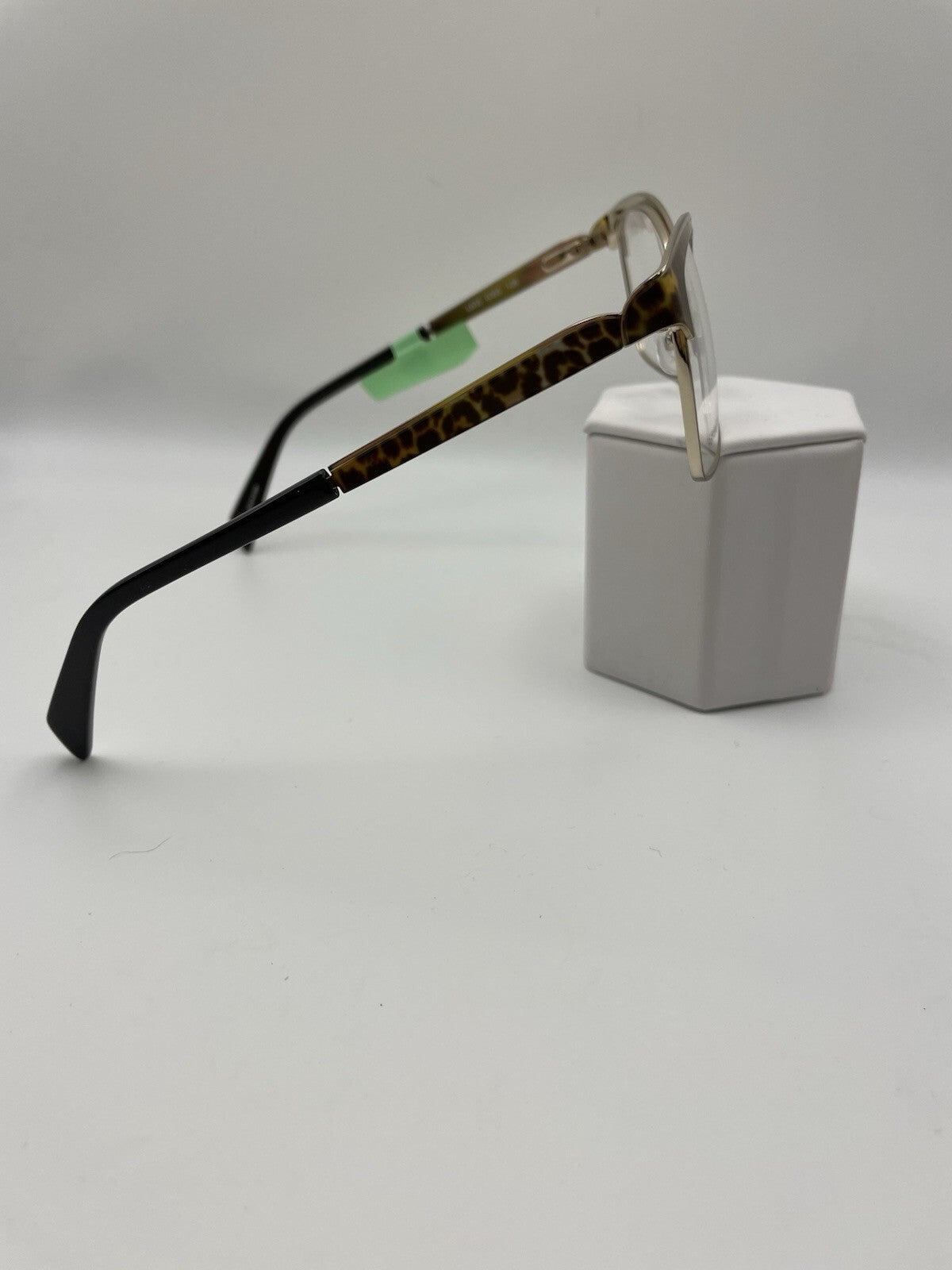 Liz Claiborne Brand L635 Model 53 Eye Tortoise NEW