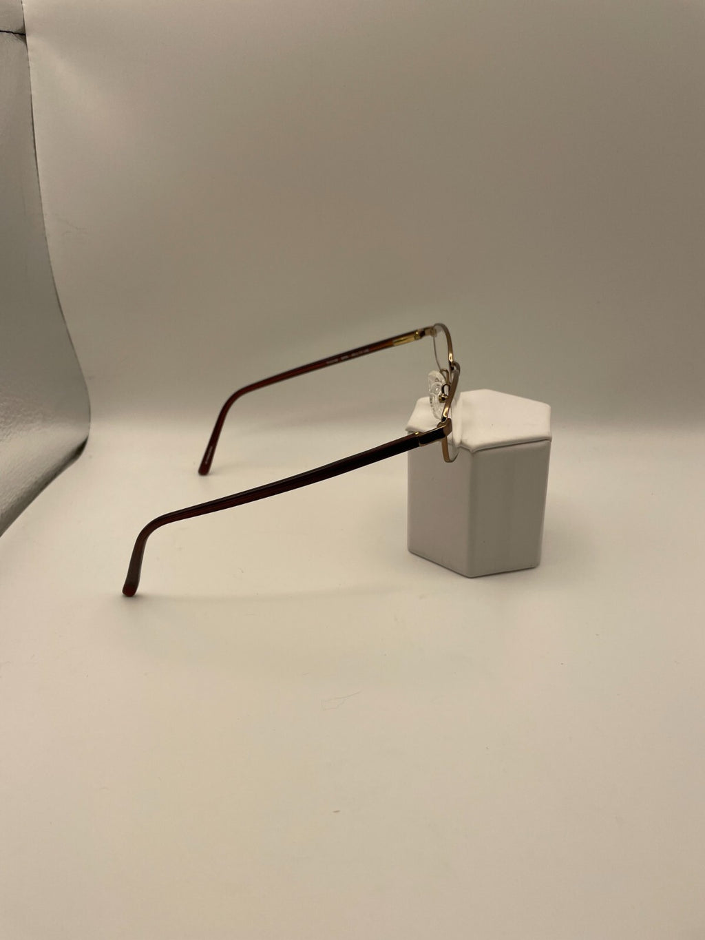 Tommy Hilfiger Brand TH3146 Model 49 Eye Brown NEW