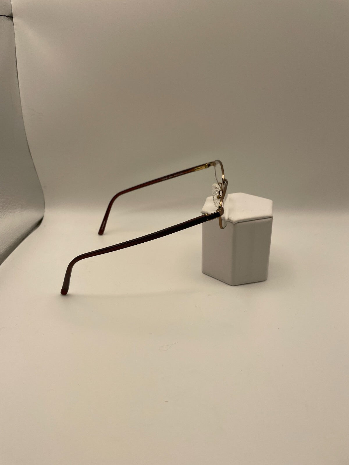 Tommy Hilfiger Brand TH3146 Model 49 Eye Brown NEW
