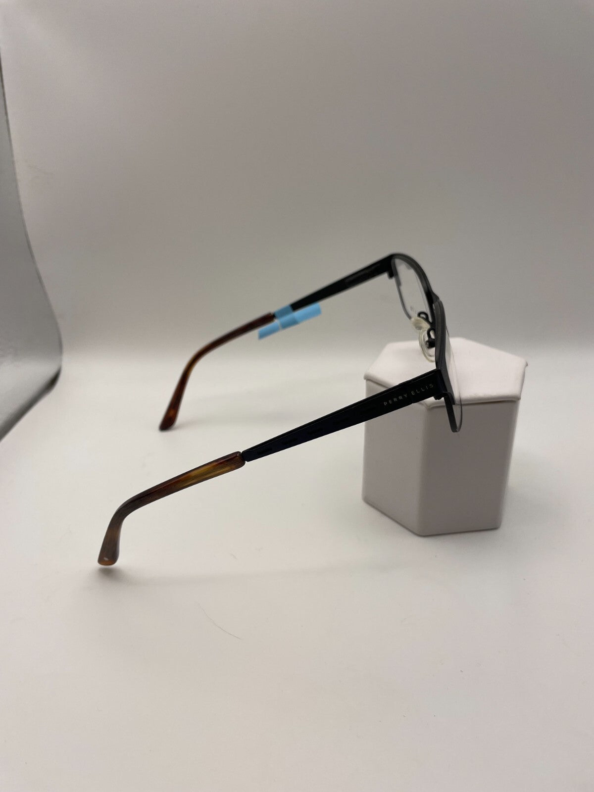 Perry Ellis Brand PE 896-4 Model 51 Eye Gun Metal NEW