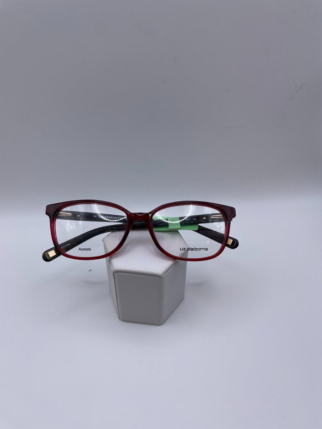 Liz Claiborne Brand L631 Model 52 Eye Red NEW