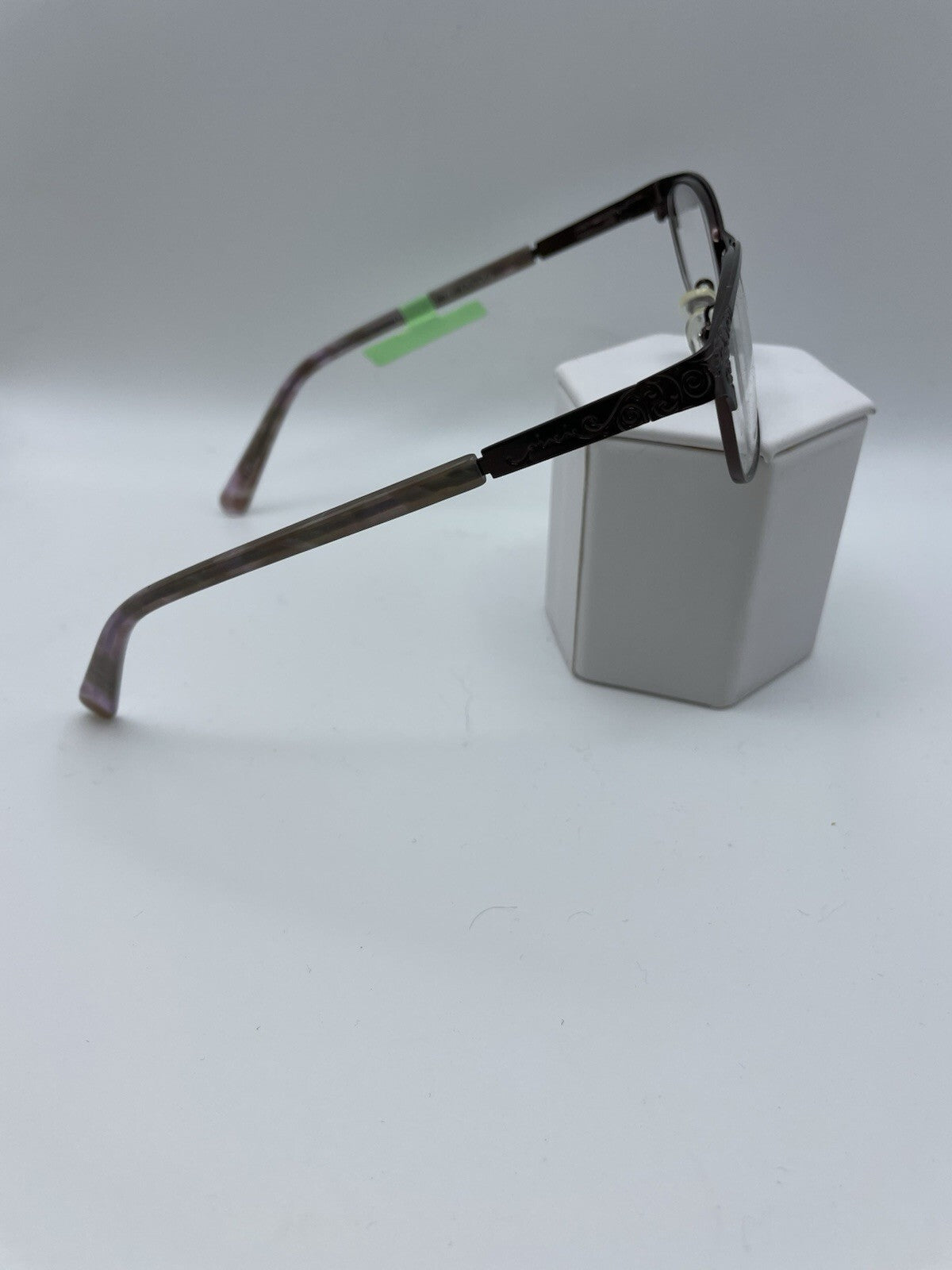 Phoebe Brand P271 Model 52 Eye Brown NEW