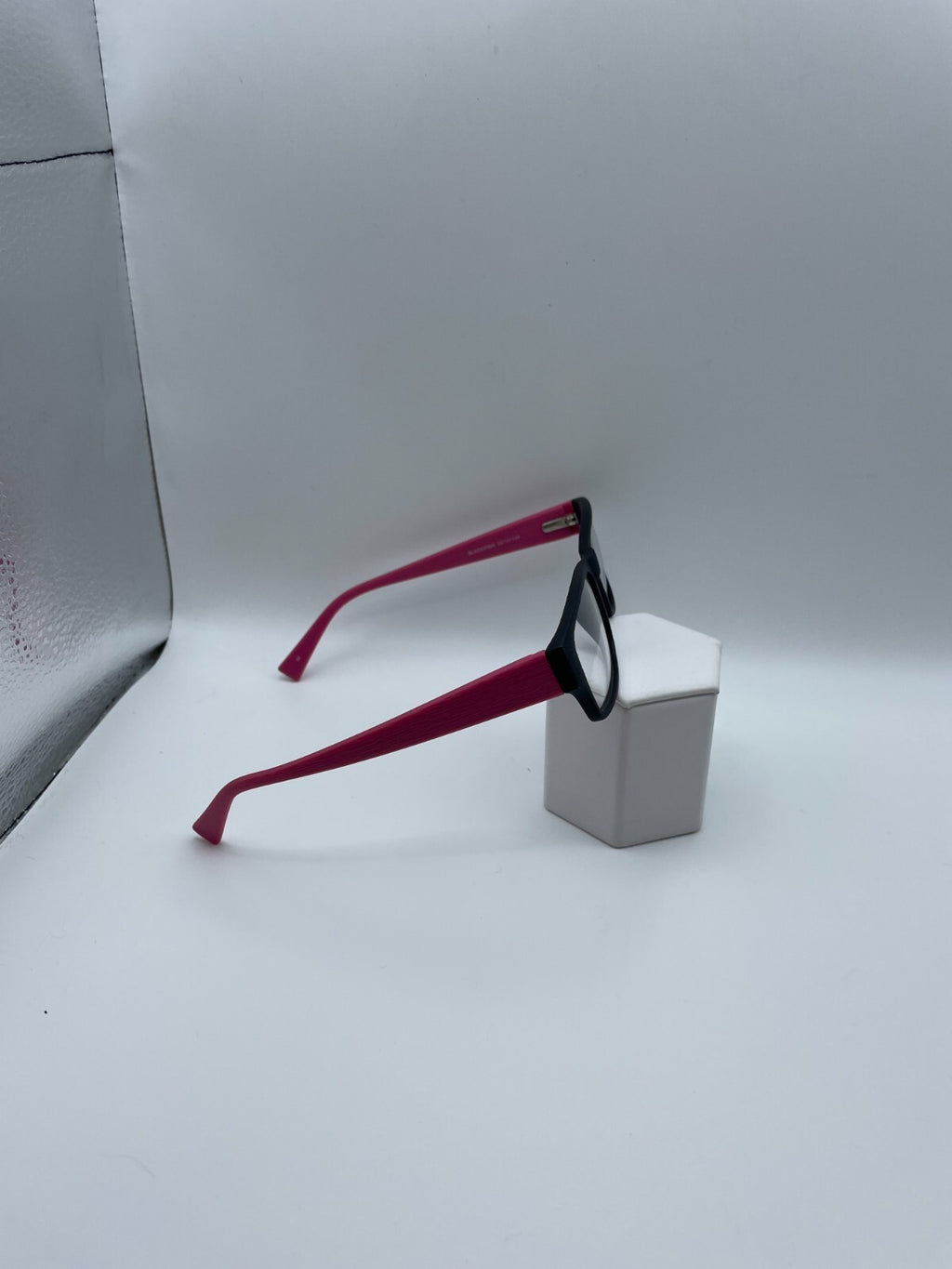 Modern Optical Brand Harvest Model 55 Eye Black/Pink NEW