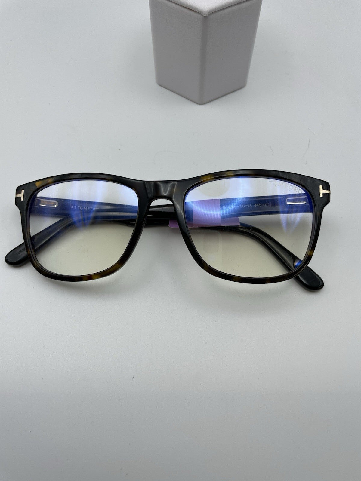 TOM FORD Brand TF 5662-B Model 56 Eye Brown Tortoise NEW