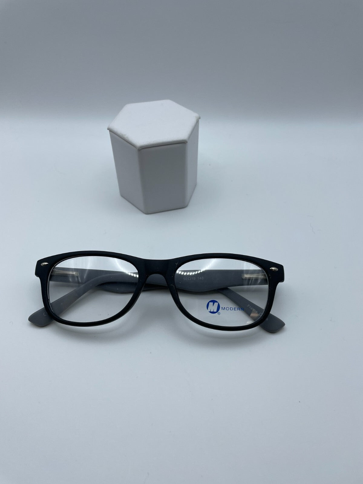 Modern Optical Brand Equal Model 50 Eye Blk/Grey NEW