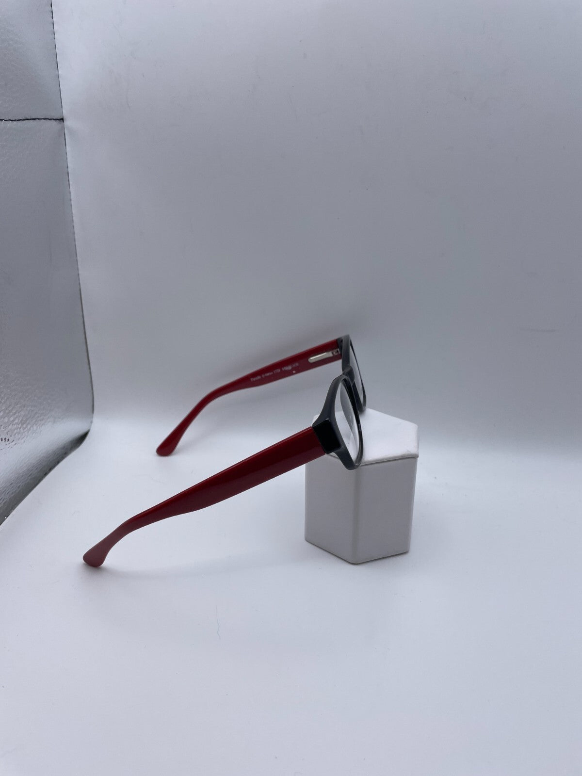 Parade Brand 1728 Model 51 Eye Red/Black NEW