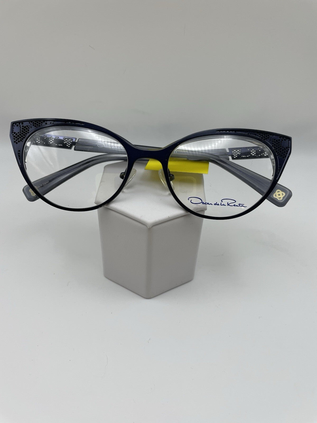 Oscar de la Renta Brand ODLR517 Model 51 Eye Blue NEW