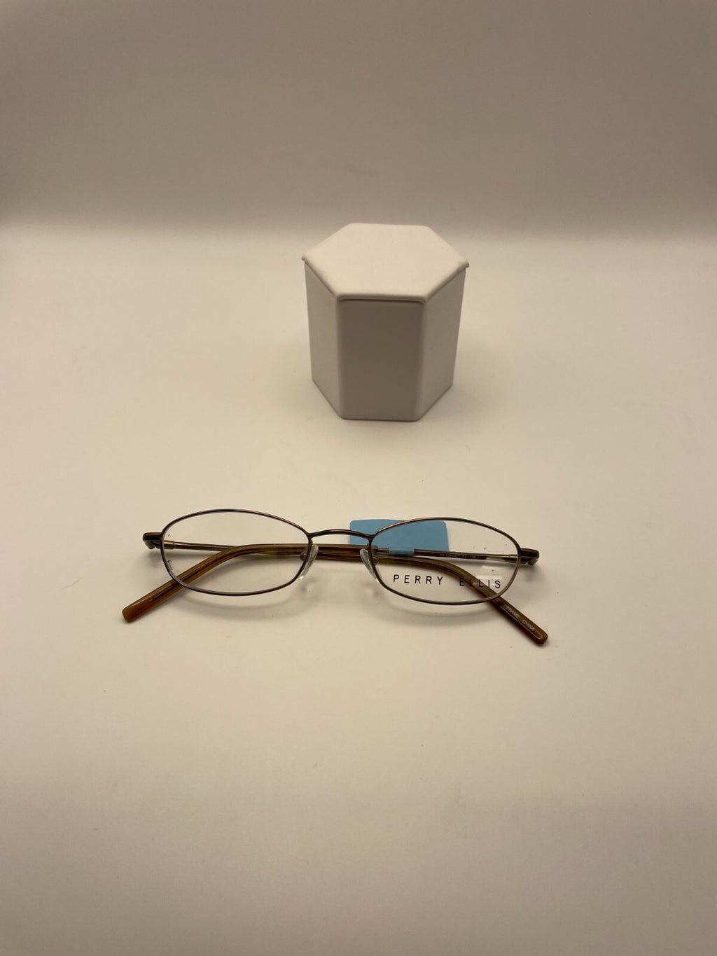 Perry Ellis Brand PE-Aspen-1 Model 47 Eye Brown NEW