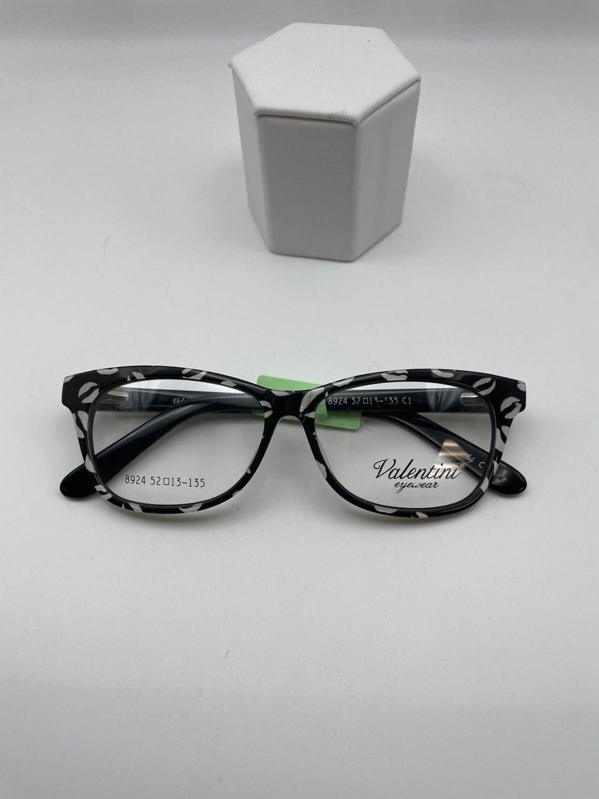 Valentini Brand 8924 Model 52 Eye Black NEW