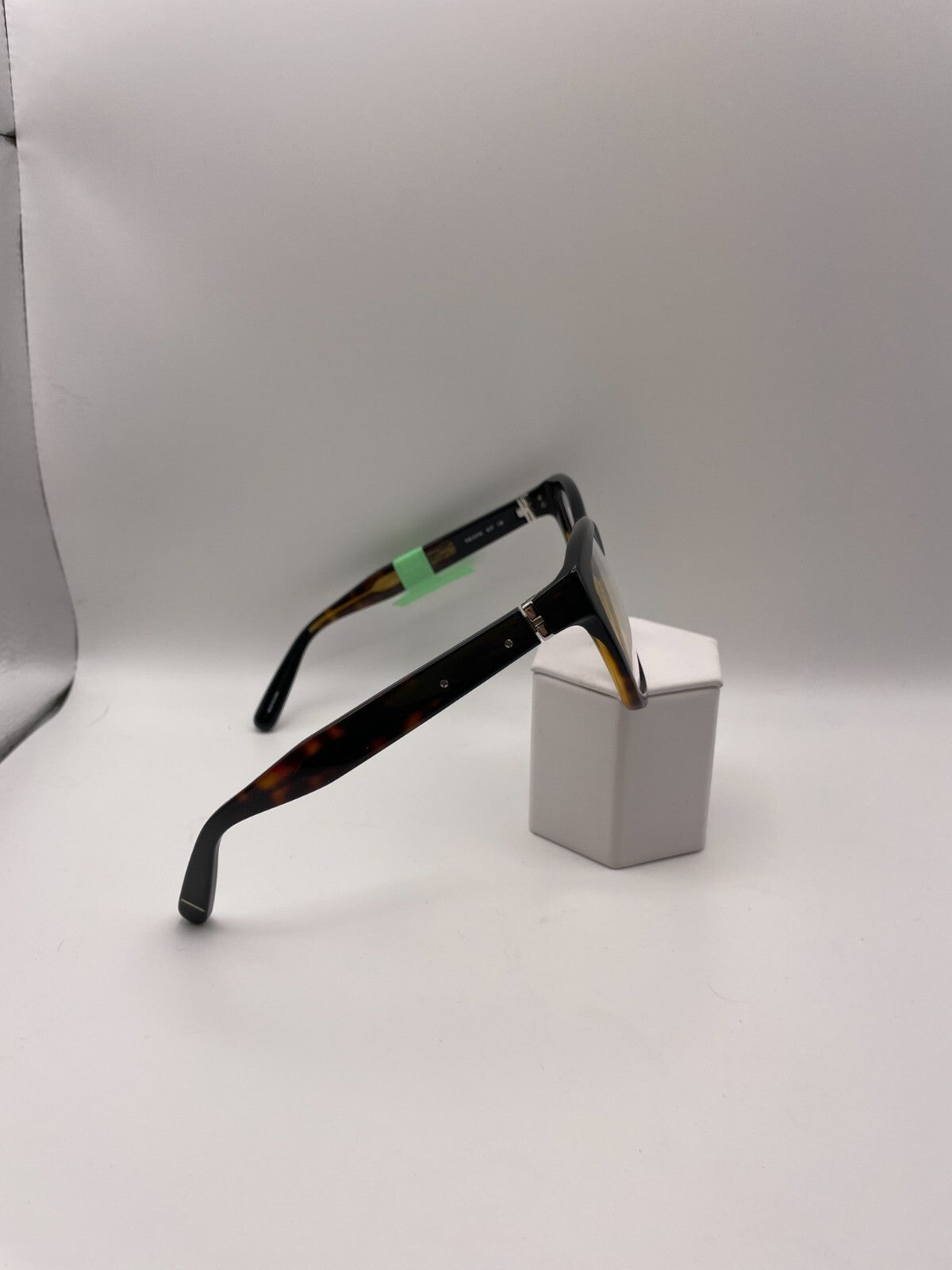 Bobbi Brown Brand The Katie Model 54 Eye Black Tortoise Fade NEW