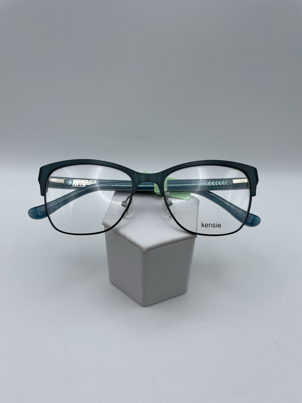 Kensie Brand Stunning Model 51 Eye Turquoise NEW
