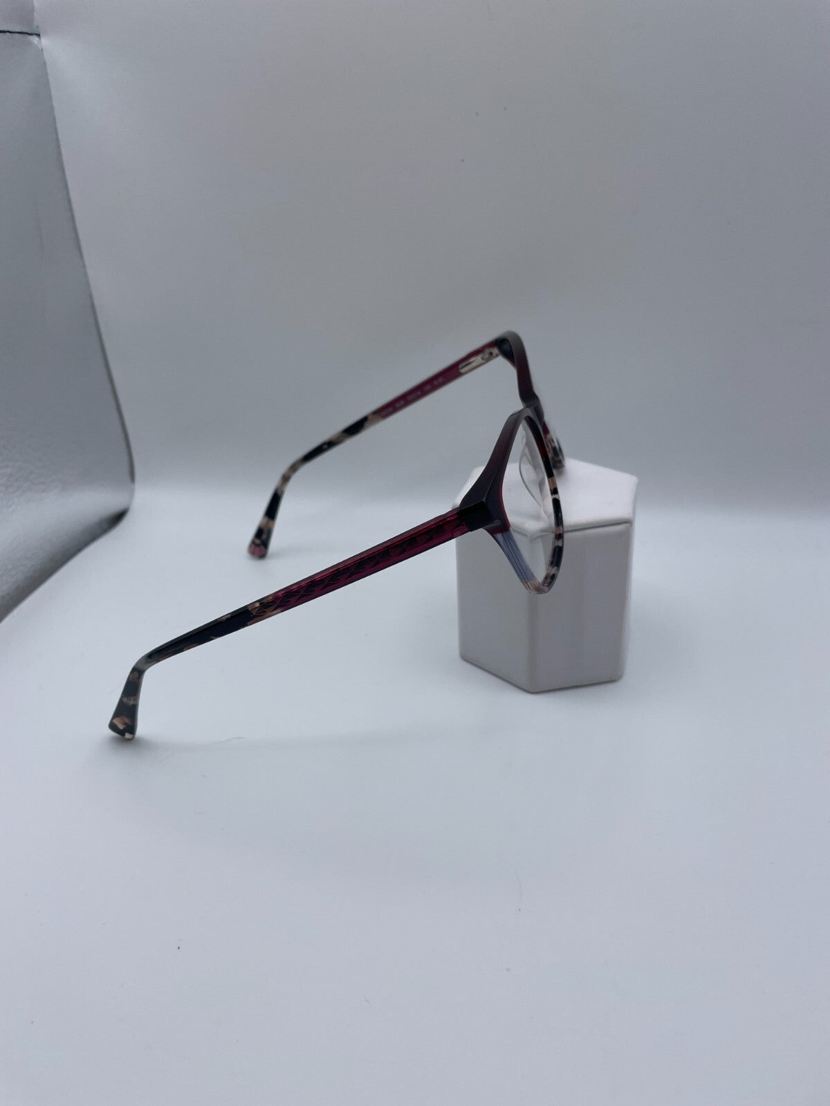 gx by GWEN STEFANI Brand GX104 Model 53 Eye BUR NEW