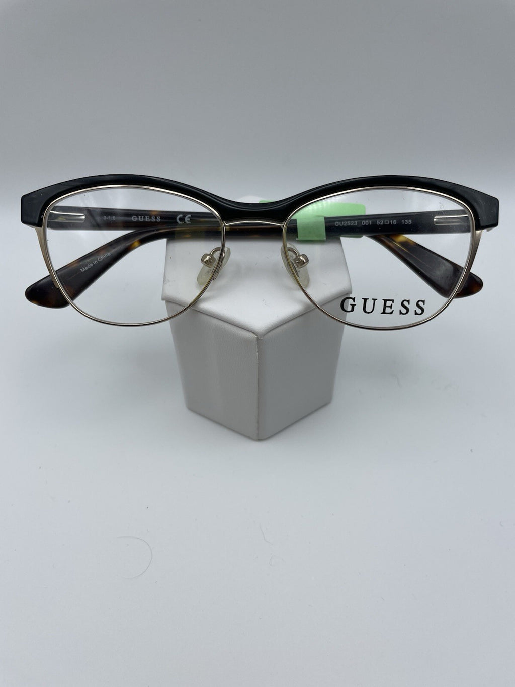 Guess Brand GU2523 Model 52 Eye BLK NEW