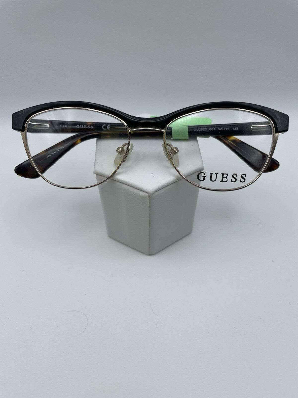 Guess Brand GU2523 Model 52 Eye BLK NEW