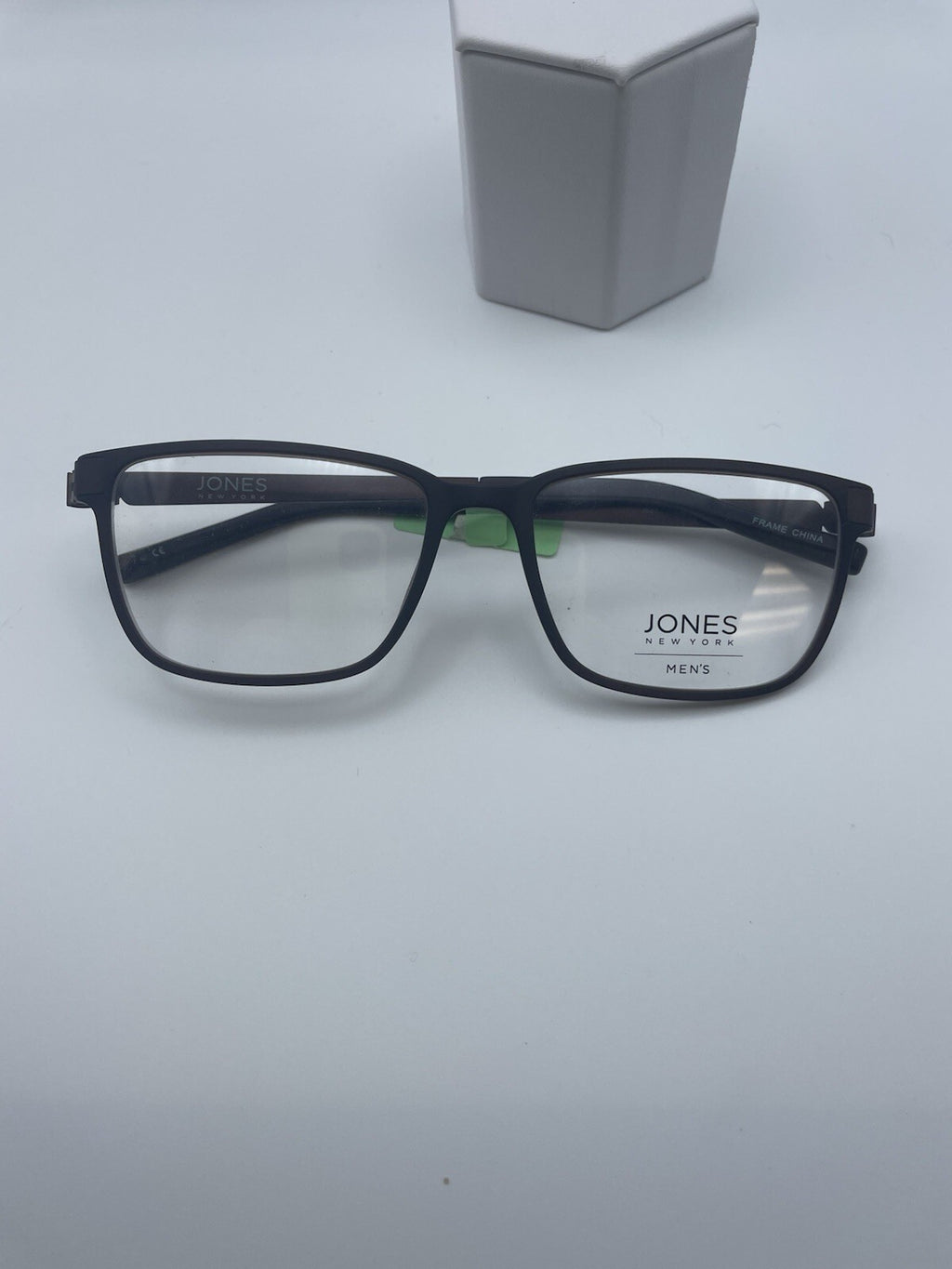 Jones New York Brand J527 Model 54 Eye Brown NEW